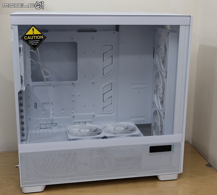 木紋風與金屬的結合 Antec FLUX PRO 開箱