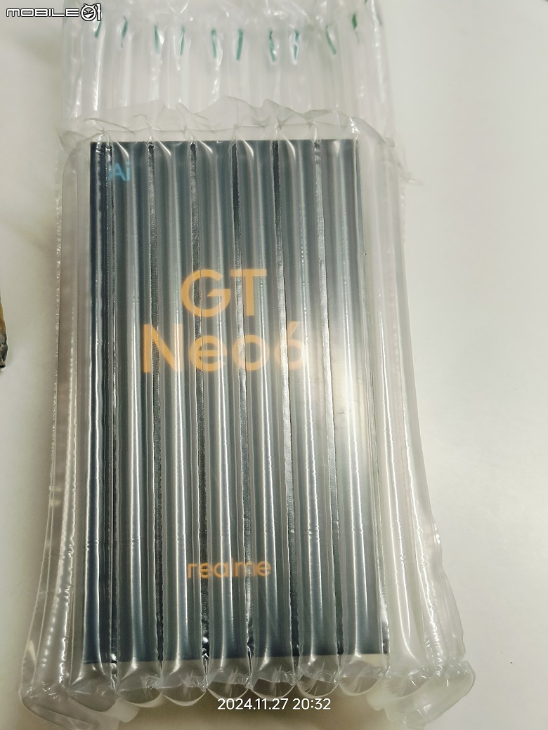 點我看大圖 陸版 GT NEO6 流銀騎士 開箱 多圖小心 3樓增加 Neo7圖片
