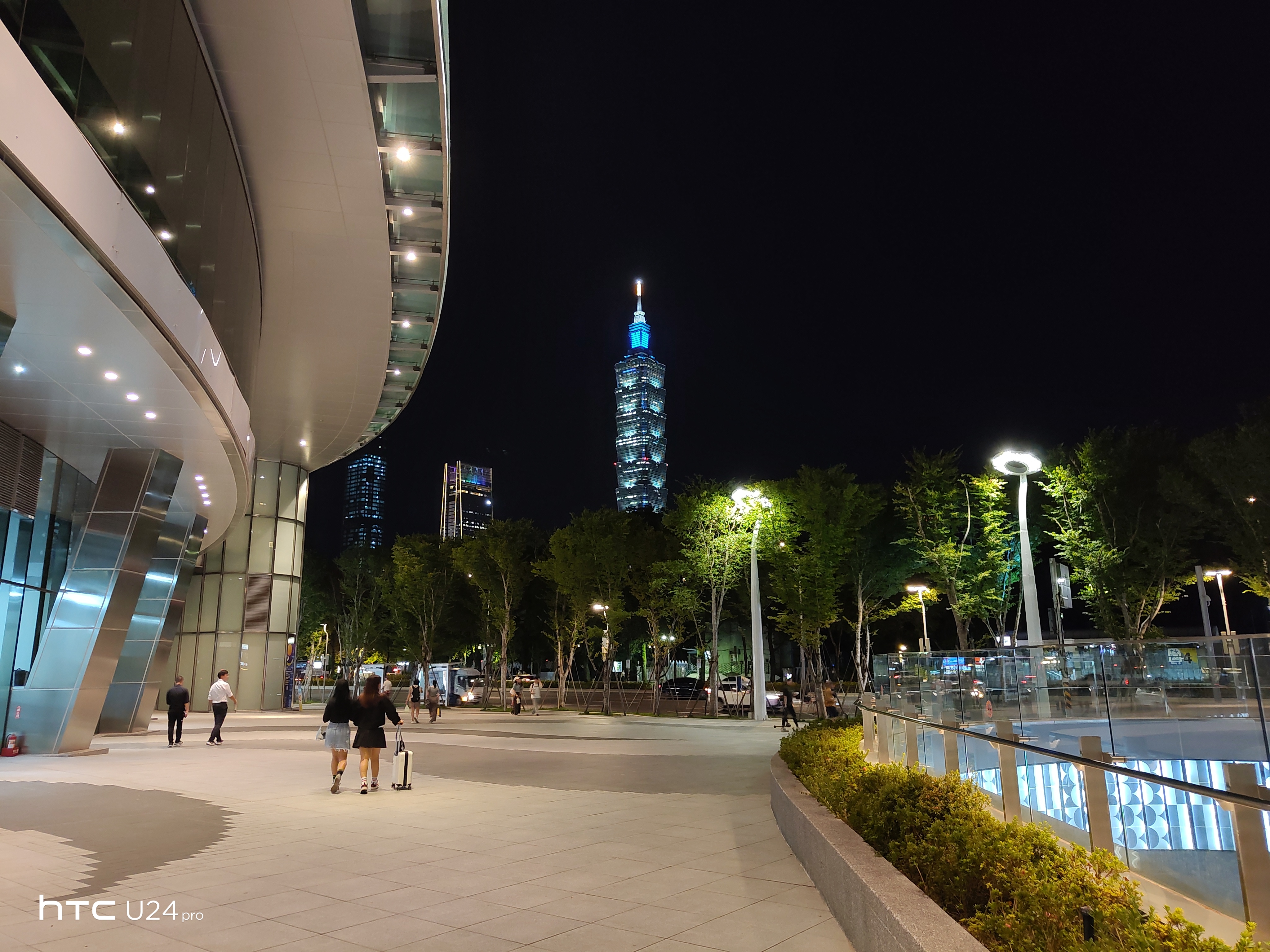 HTC U24 pro到手 簡單開箱實測