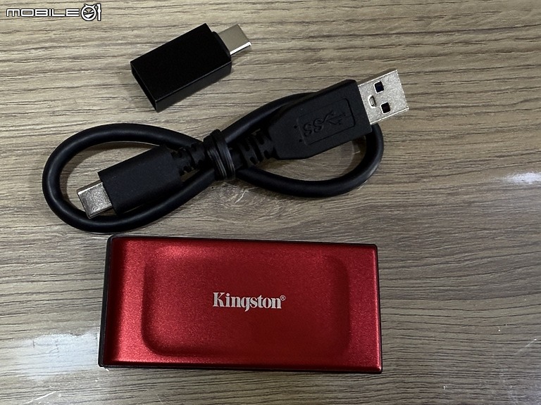 紅色3倍速！ Kingston XS1000R 外接式 SSD 開箱分享
