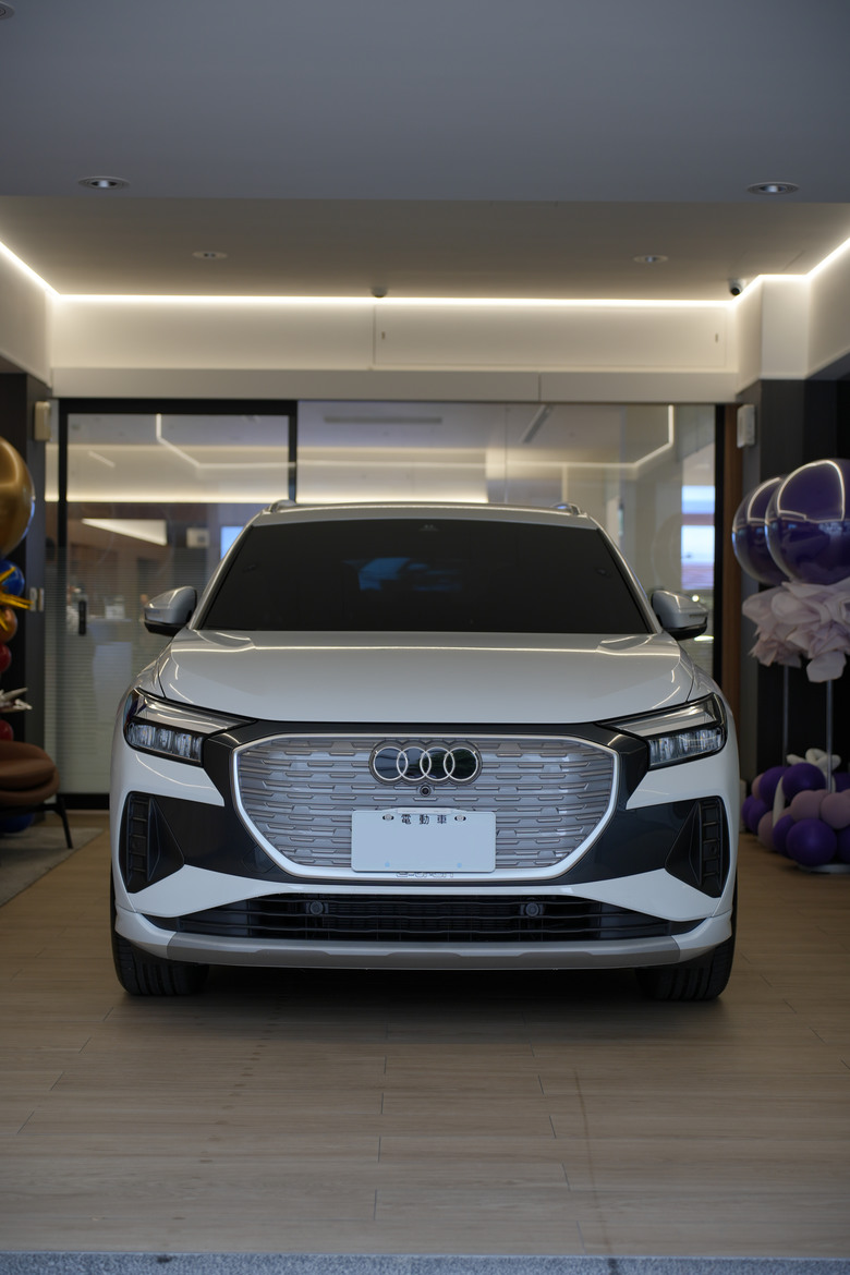 Audi Q4 e-tron 45 advanced 新車交車儀式🎊