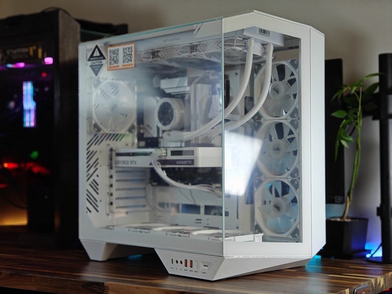 【開箱】大飛DarkFlash DY470 ATX 機殼+Nebula DN360S LCD 水冷散熱器開箱