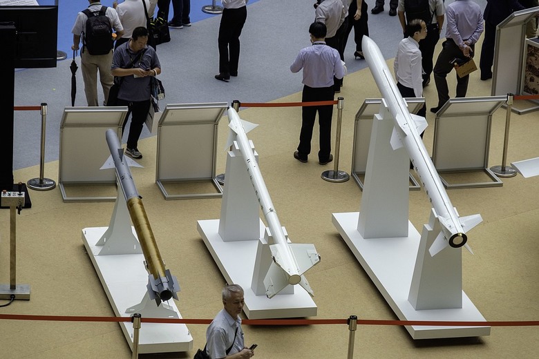 台灣軍艦的防空反反艦能力 ? 真的需要老美退役的提康德羅加級巡洋艦 ?