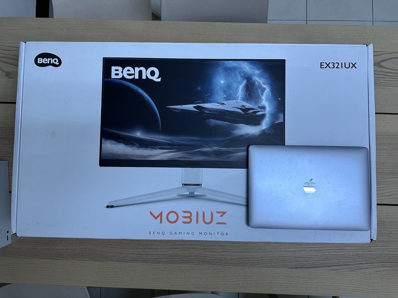 好大的螢幕 Benq EX321UX 32 吋 4K BenQ MOBIUZ 遊戲護眼螢幕 一週測試
