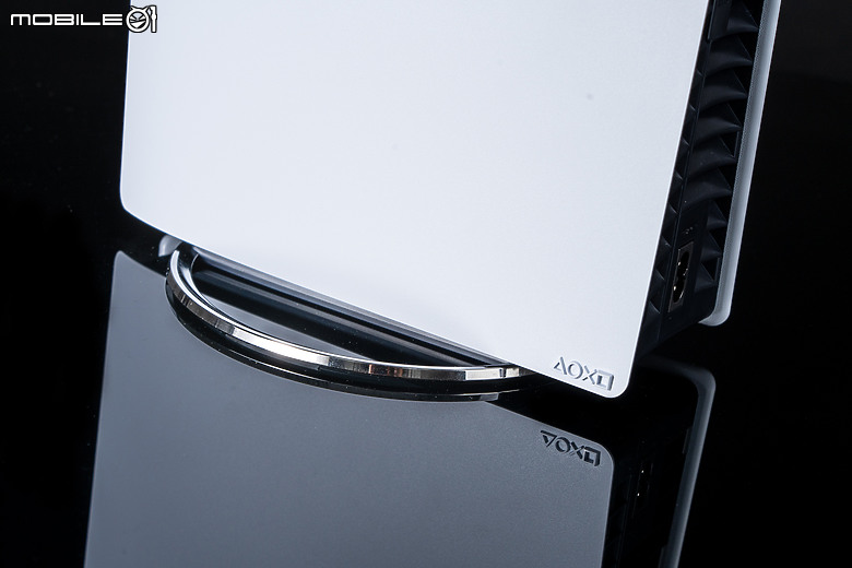 PS5 Pro外型解析|集齊PlayStation 5系列大成!
