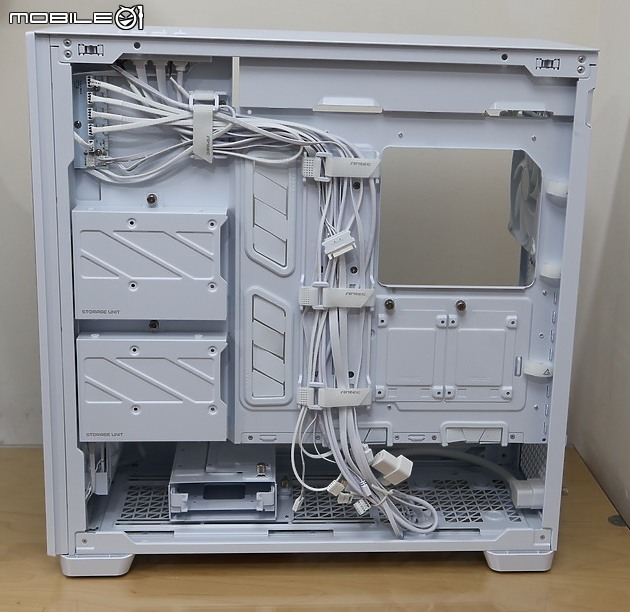 木紋風與金屬的結合 Antec FLUX PRO 開箱