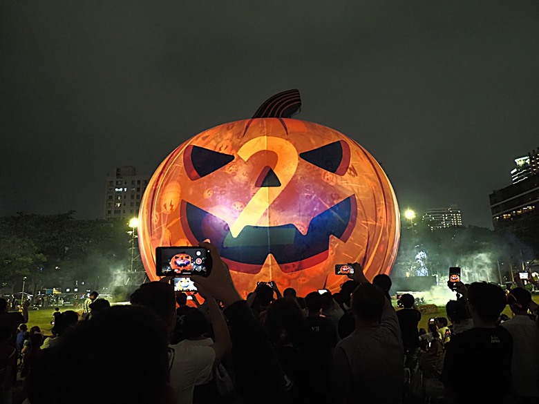 凹子底森林公園之【2024高雄萬聖節-大南瓜你搞怪一起嗨！】、王氏昆仲公園、前鎮之星、高雄捷運凱旋站【星太郎主題車站】、凹子底站【蜜柑站長xㄇㄚˊ幾兔主題車站】，附掛人氣餐廳「醉便宜(高雄延吉店)」 — 高雄捷運與江之電的聯名車站集章活動 — 讓紀念章帶路玩耍去(2)