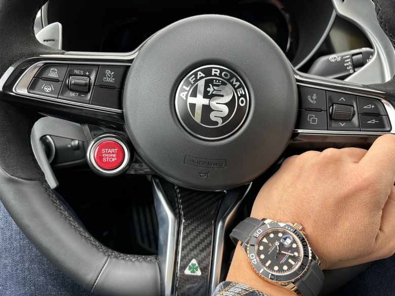 2024 ALFA ROMEO GIULIA QUADRIFOGLIO 開箱