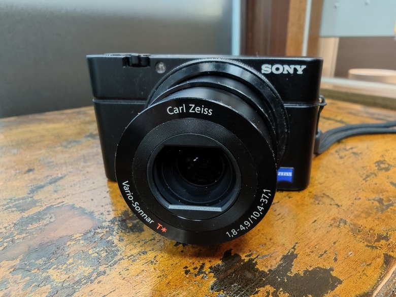 SONY 10年前的RX-100還有價嗎?