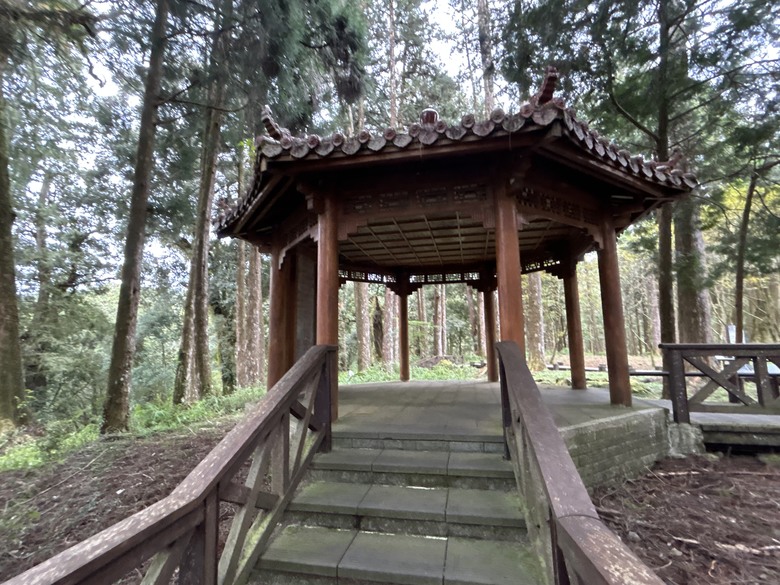 阿里山森遊漫步走(下)有夠遠的部落-里佳