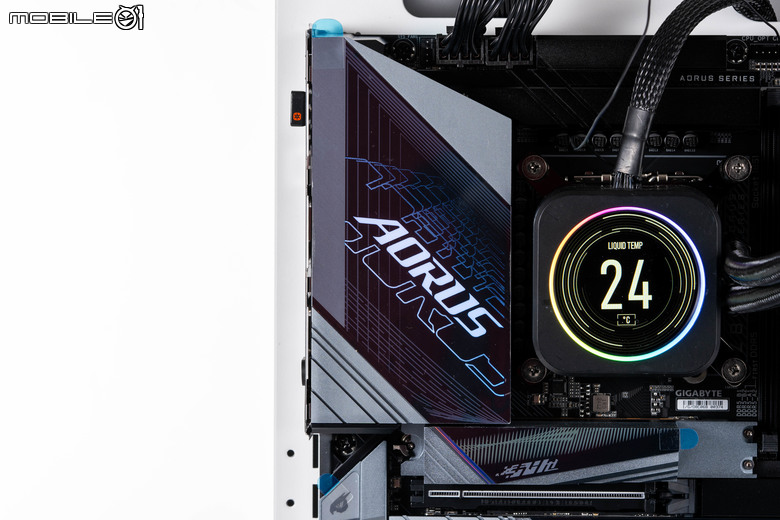 Gigabyte Z890 AORUS MASTER 主機板開箱 以海量周邊連接與 AI 超頻輔助功能打造全方位平台