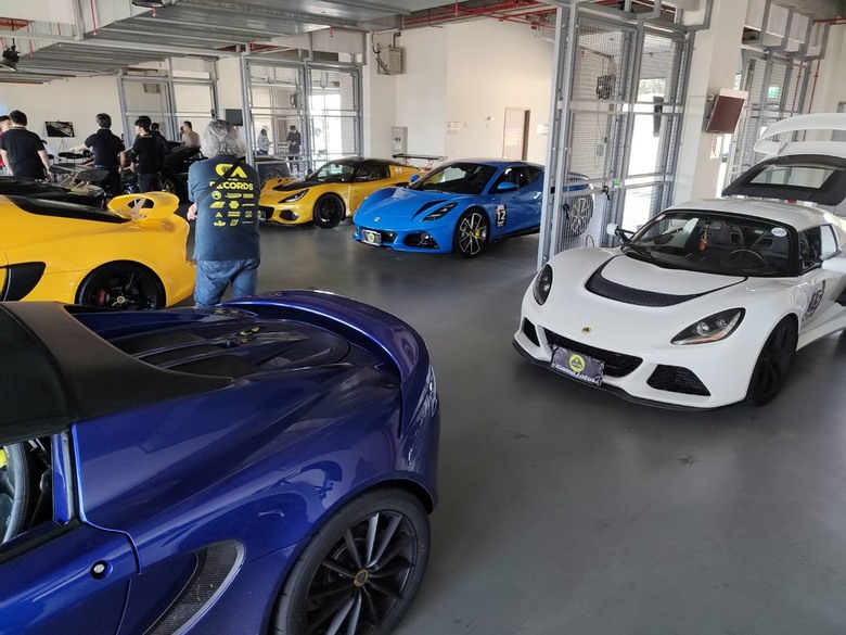 Lotus Emira 純原廠麗寶賽道首測：顏值、性能兼具的完美FunCar