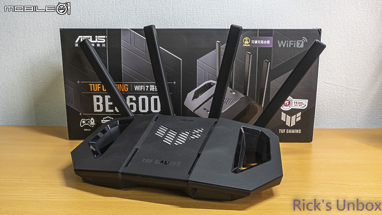 點我看大圖 【開箱】主流WiFi7遊戲路由器 | TUF Gaming BE3600 WiFi 7