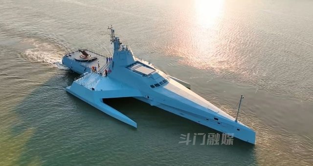 太科幻了!中國500噸級隱形無人戰艇亮相