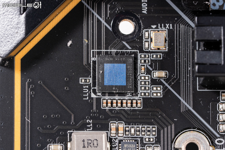 Gigabyte Z890 AORUS MASTER 主機板開箱 以海量周邊連接與 AI 超頻輔助功能打造全方位平台