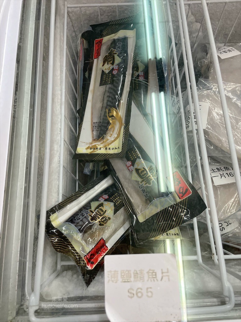 點我看大圖 是水產店也是海產店,餐廳以預約制訂餐,沒有固定菜單,餐點色香味俱全,絕不能錯過先滷後炸的香酥鴨