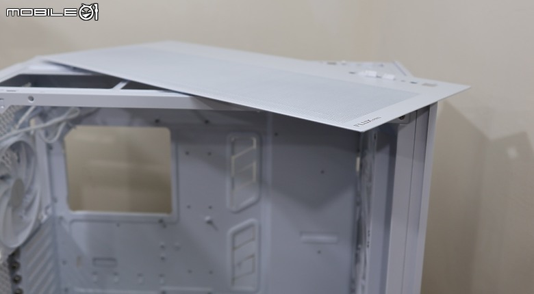 木紋風與金屬的結合 Antec FLUX PRO 開箱