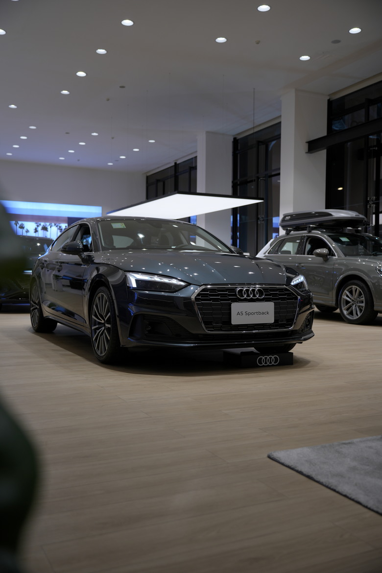 Audi A5 Sportback 40 TFSI｜金屬曼哈頓灰 Manhattan Grey H1｜實車照片分享