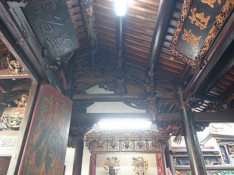 鳳儀書院、鳯山龍山寺、鳯邑城隍廟、鳳山縣新城殘蹟、曹公廟、鳳山教會 — 2024年末鳳山快閃訪古行旅紀錄