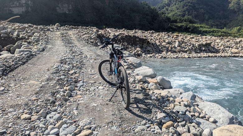 桶頭=>日落頭=>1314景觀台=>倒交山林道=>碧湖村=>樟湖