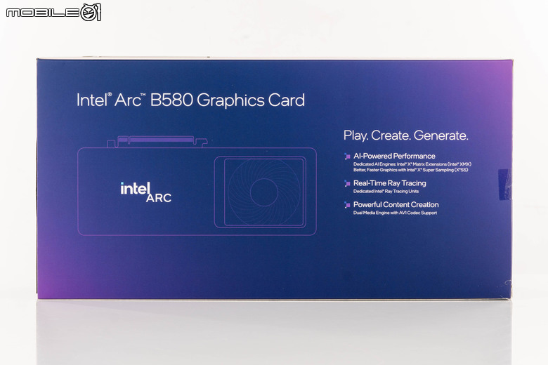 Intel Arc B580 公版顯示卡開箱實測 以定價魔法與 12 GB 顯示記憶體打入市場的主流顯卡選擇