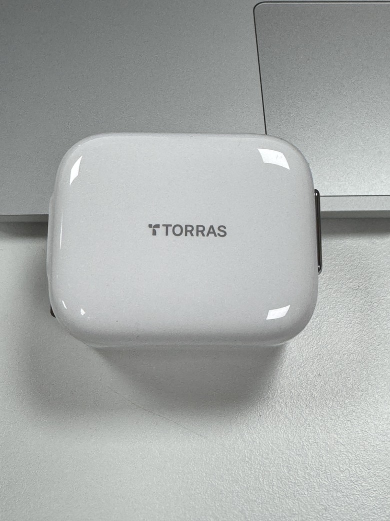 TORRAS VS Unipapa 伸縮線快充頭比較