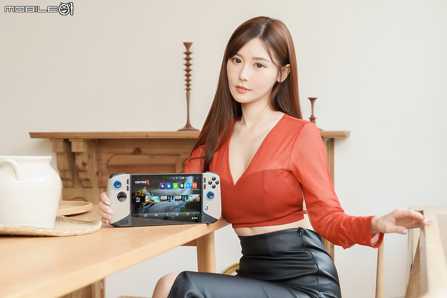 點我看大圖 MSI CLAW 8 AI+ A2VM 完整實測|效能與續航提升超有感!