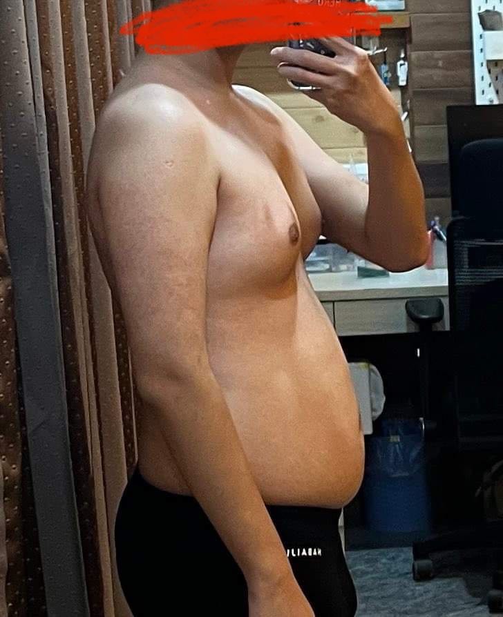 高中胖男生的尷尬