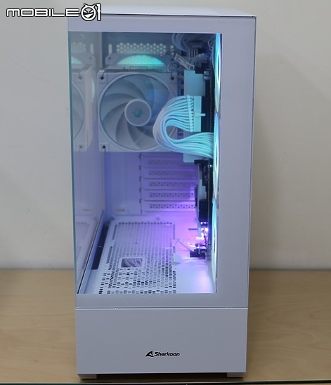 開箱 Sharkoon 德國旋剛 AK6 無A柱海景房