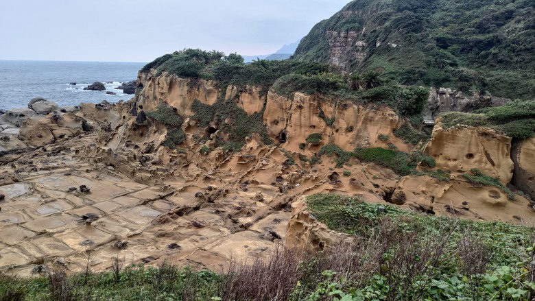 點我看大圖 【遊記】「雞籠」不是「基隆」,最早的「雞籠」是一座島,和平島地質公園 - 大漠國渡