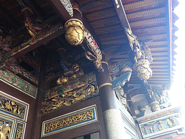 鳳儀書院、鳯山龍山寺、鳯邑城隍廟、鳳山縣新城殘蹟、曹公廟、鳳山教會 — 2024年末鳳山快閃訪古行旅紀錄