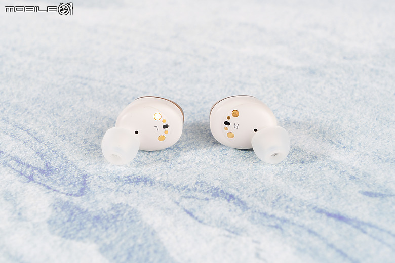 Bowers & Wilkins Pi8 真無線耳機｜內外全面升級、挑戰最強音質！