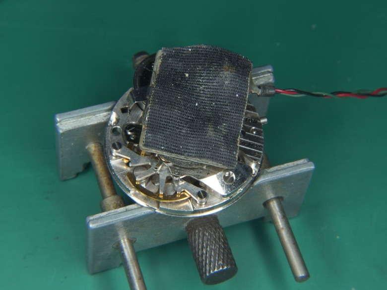 自娛玩修錶 - Hamilton Electric "Nautilus 500" 電動錶 (cal. 505)