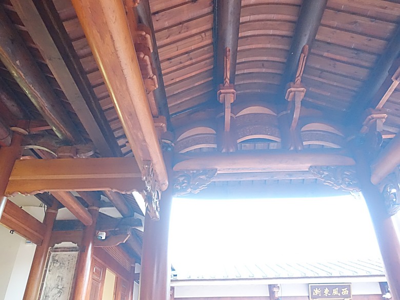 鳳儀書院、鳯山龍山寺、鳯邑城隍廟、鳳山縣新城殘蹟、曹公廟、鳳山教會 — 2024年末鳳山快閃訪古行旅紀錄