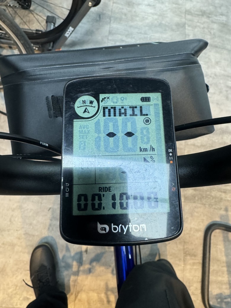 Bryton Rider17 碼錶小布單車通勤.運動入門首選R300後燈雷達實測.操作.比較心得