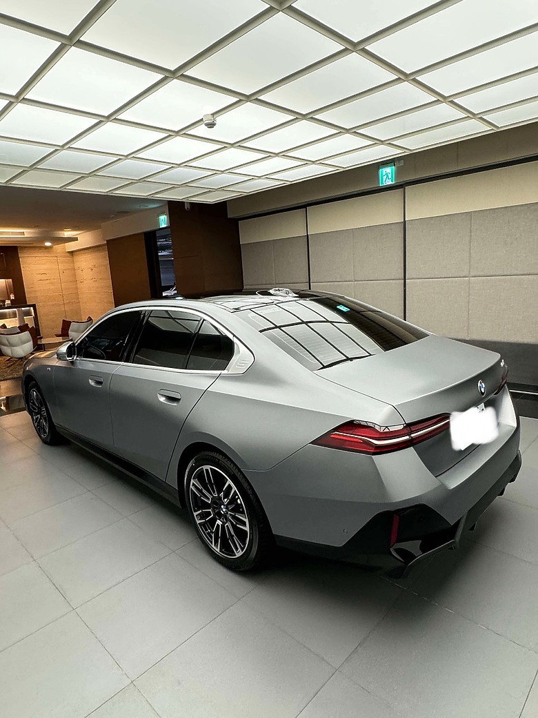BMW G60 520i M Sport 簡單開箱