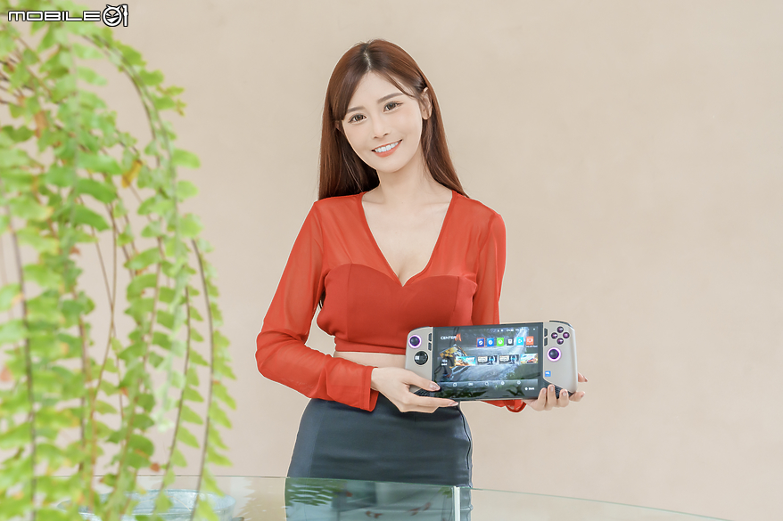 點我看大圖 MSI CLAW 8 AI+ A2VM 完整實測|效能與續航提升超有感!