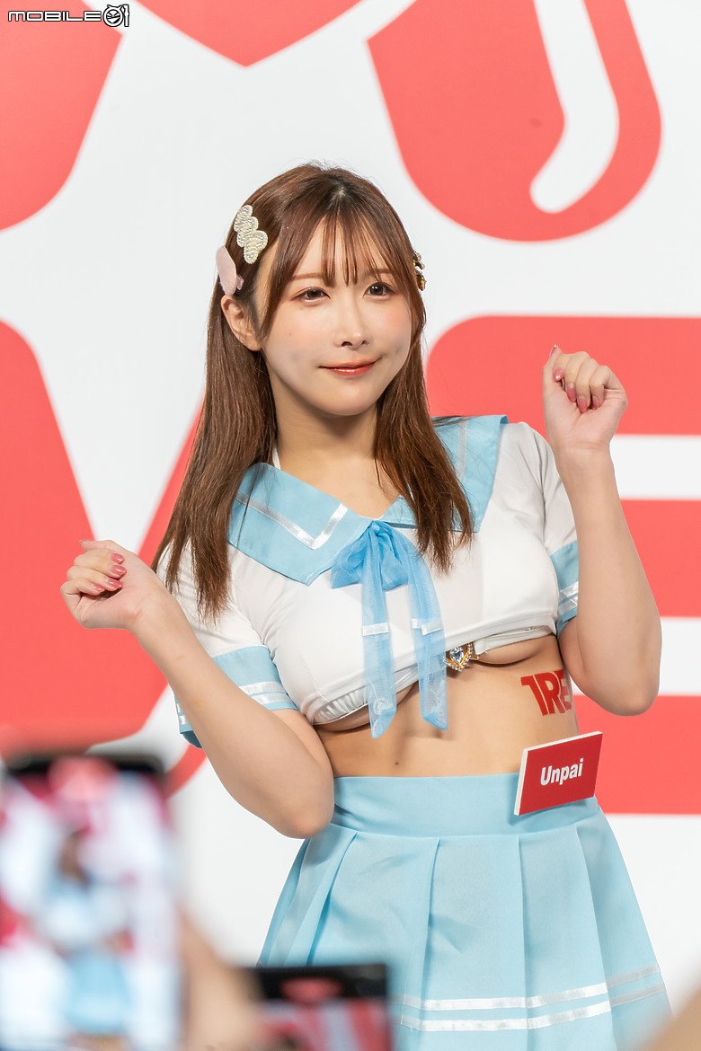 點我看大圖 2024 TSE 台灣寫真博覽會學服祭直擊|多國寫真女神夢幻合體、養眼福利大放送!