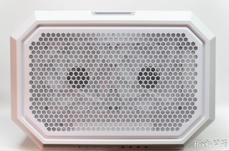 公仔展示櫃，Thermaltake 曜越 Tower600