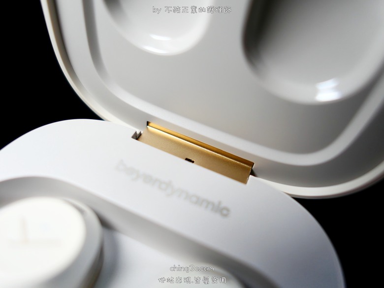 [不務正業護理師開箱]beyerdynamic AMIRON 300 旗艦真無線藍牙耳機：優秀音質、人性多功、絕佳操控 - 打開藍牙影音體驗新篇章！