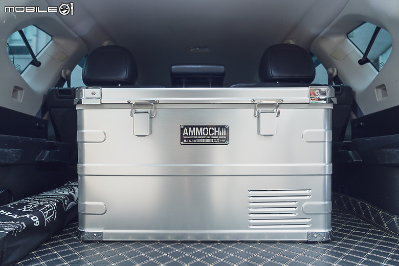 Barrack09 AMMOCHILL 雙槽雙溫控車載行動冰箱試用|硬派風格與實用成就完美戶外體驗
