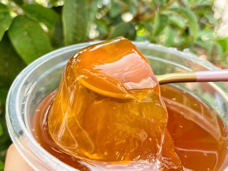 點我看大圖 愛喝茶的不能錯過,鮮萃茶就像新鮮現泡的風味,還有銅板美食小點心可以配著吃
