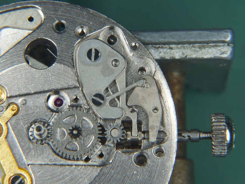 自娛玩修錶 - Hamilton Electric "Nautilus 500" 電動錶 (cal. 505)