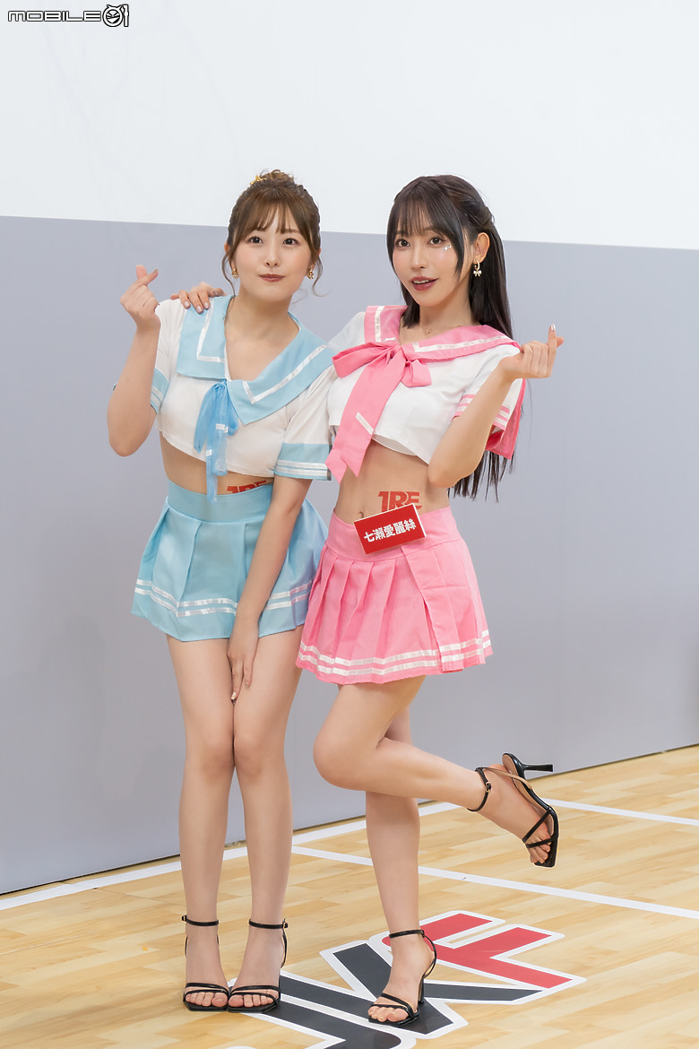 點我看大圖 2024 TSE 台灣寫真博覽會學服祭直擊|多國寫真女神夢幻合體、養眼福利大放送!