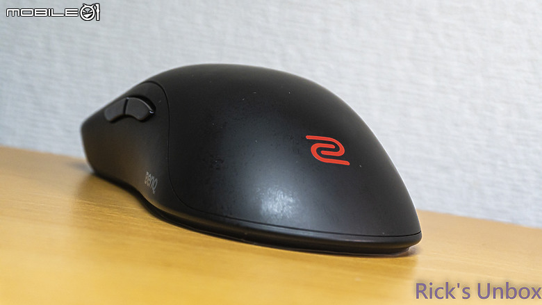 點我看大圖 【開箱】經典FK無線4K輕量化 | ZOWIE FK2-DW ft. ZOWIE G-SR-III