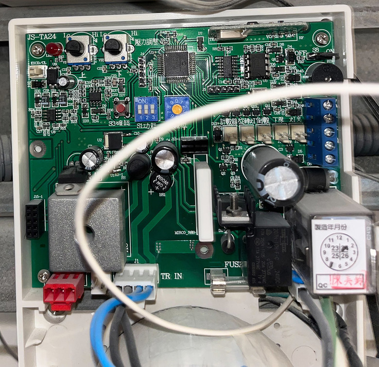 鐵捲門改裝wifi控制問題請教