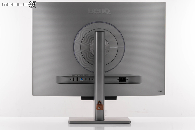 BenQ RD280U 程式設計護眼螢幕開箱實測 以獨特編碼色彩模式提供更舒適工作視野