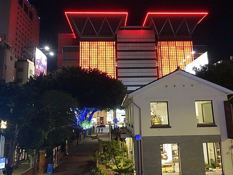 【小惡魔畫蛇添福】阿明豬心冬粉、福記肉圓 、阿鱔師鱔魚意麵，附掛文化景點之國定古蹟 — 台南地方法院、南廠代天府保安宮、藍晒圖文創園區 — 臺南美食分享 第二彈