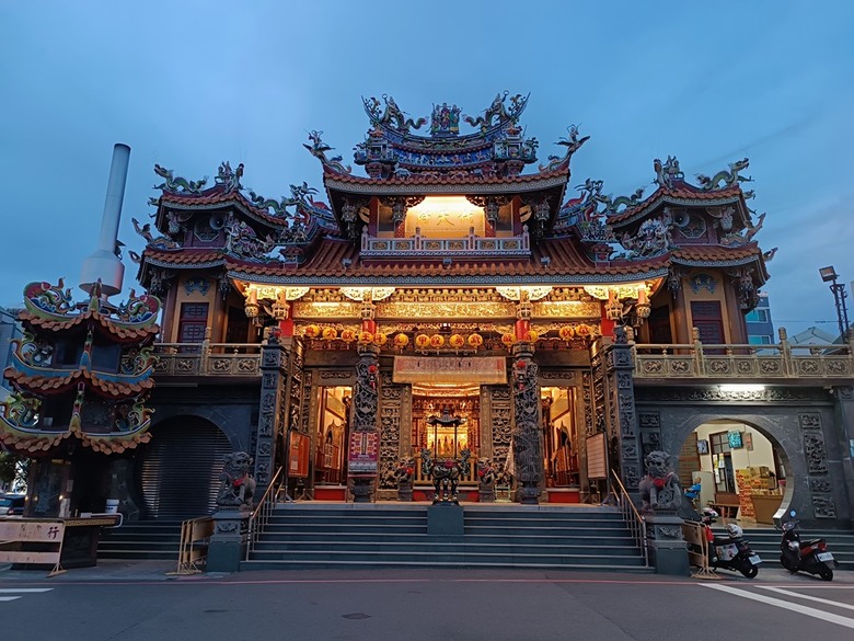 【小惡魔畫蛇添福】阿明豬心冬粉、福記肉圓 、阿鱔師鱔魚意麵，附掛文化景點之國定古蹟 — 台南地方法院、南廠代天府保安宮、藍晒圖文創園區 — 臺南美食分享 第二彈