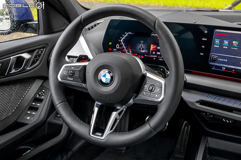 BMW 大改款 120 M Sport 試駕｜運動元素依舊鮮明，更有誘人的豐富科技配備！